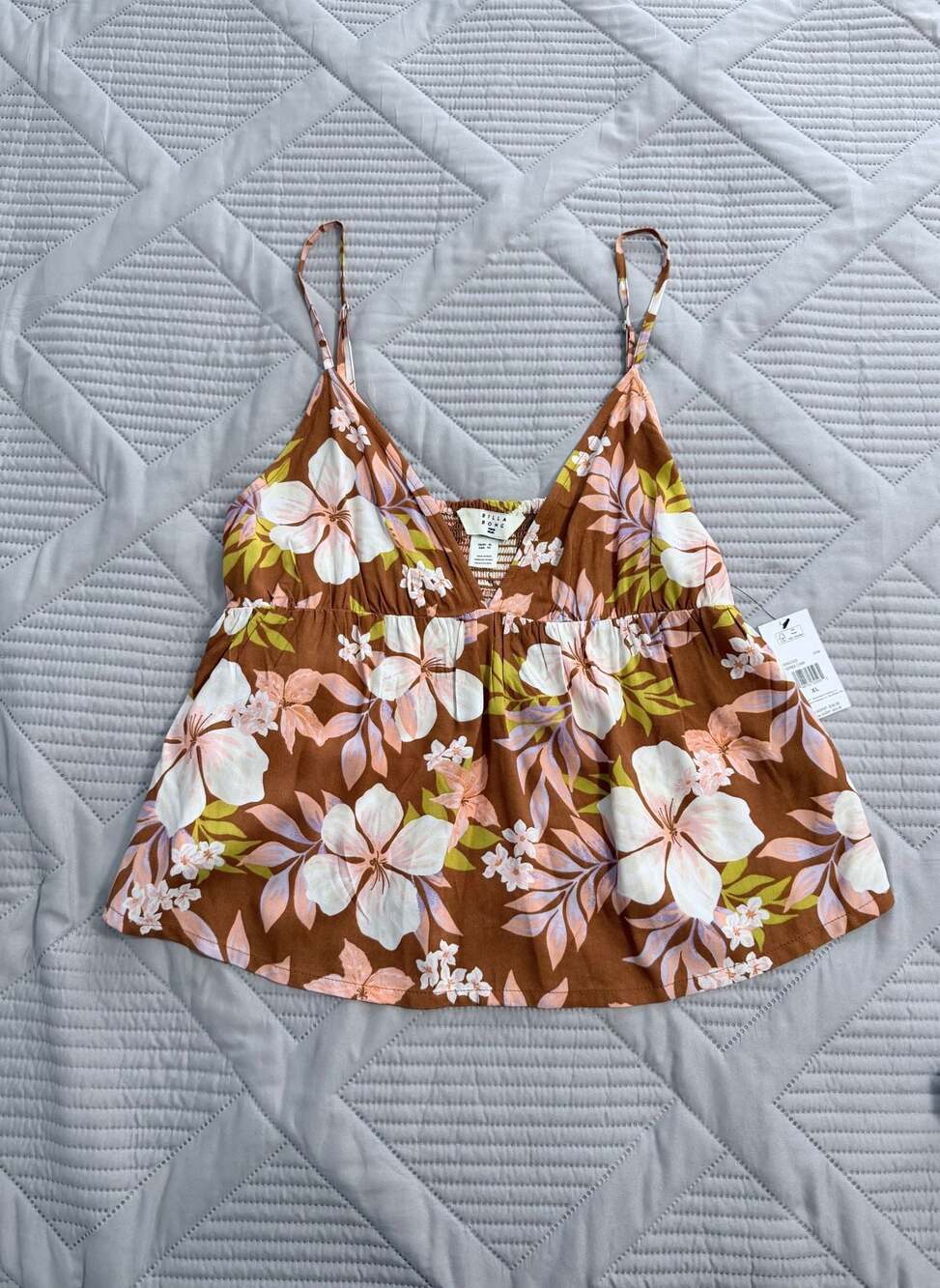 NWT Billabong Carefree Cami Tropical Floral V-Neck Tank Top size XL